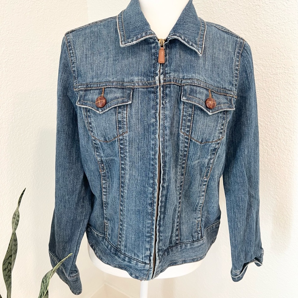 Vintage Liz Claiborne denim jacket